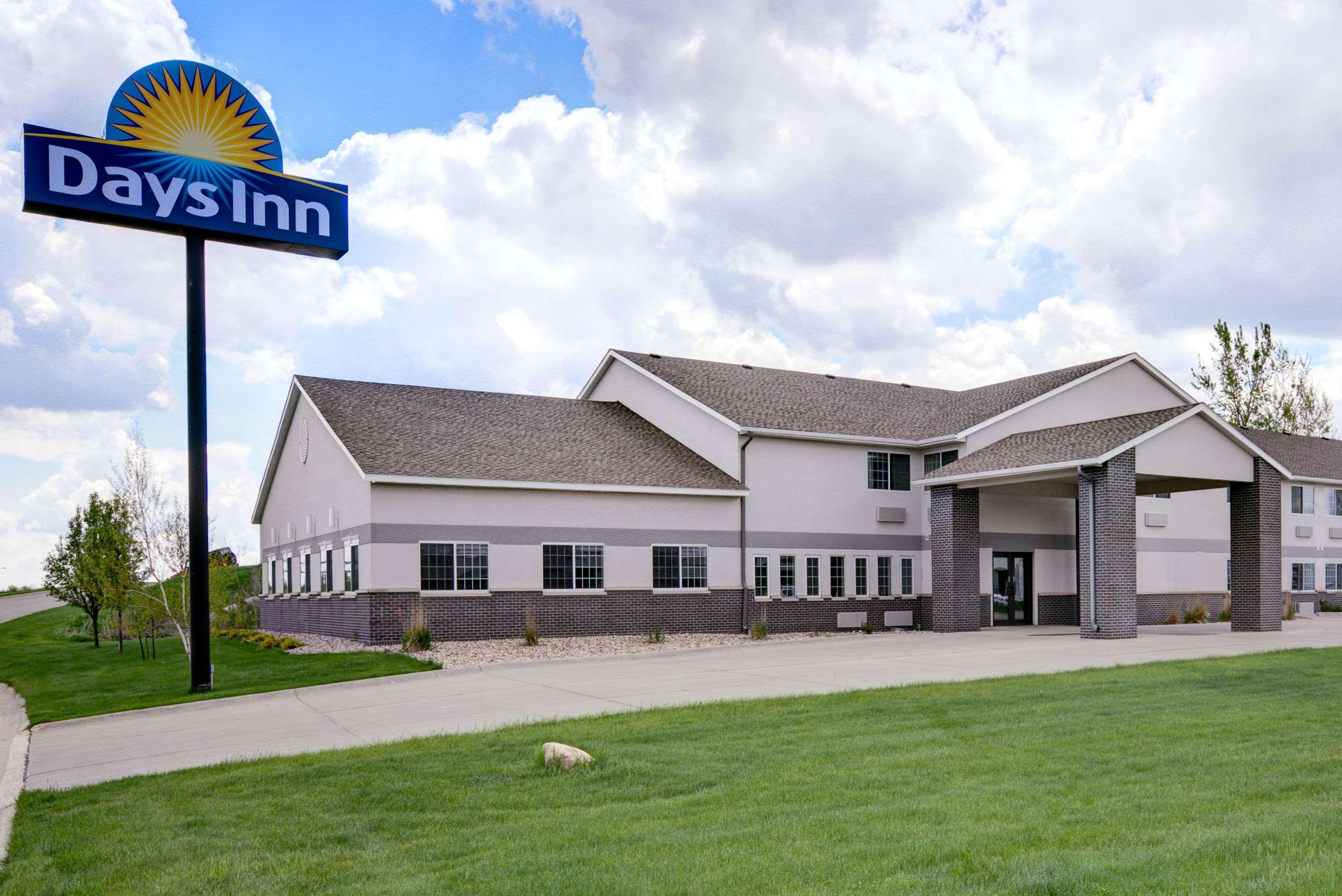Days Inn By Wyndham Carroll Exterior photo